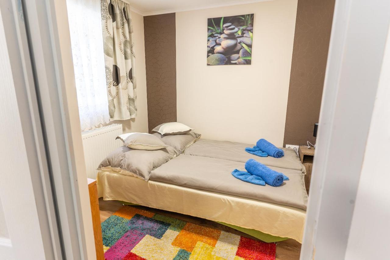 Lili Apartman Harkany Exterior photo